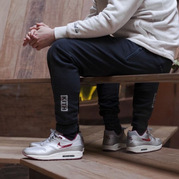 Kith | Pants | Nwt Kith Bleecker Quilted Joggers | Poshmark